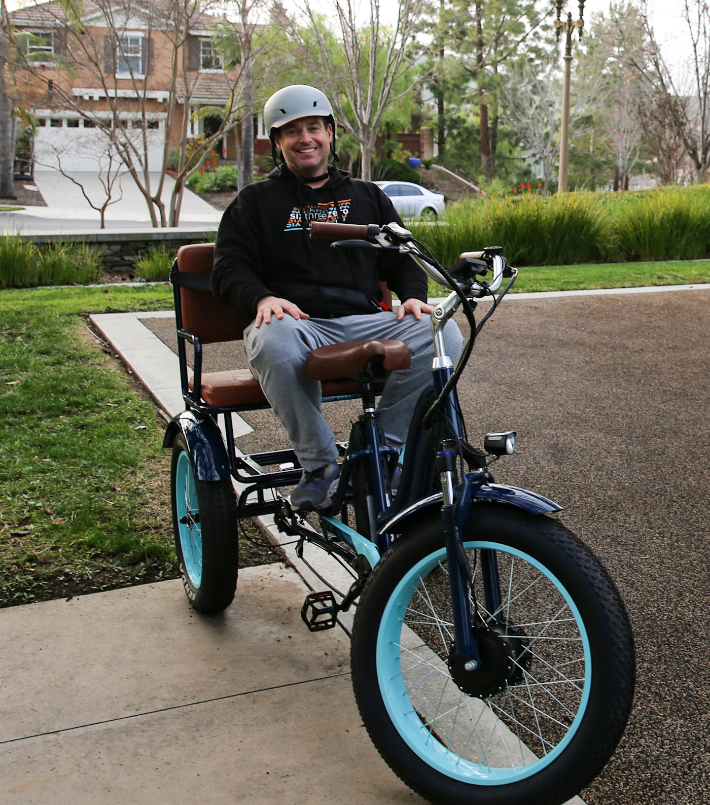 EVRY journey  Electric Tricycle Rickshaw 2026  w/ Hitch Attachment & Hydraulic Brakes